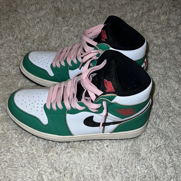Air Jordan 1 - Picture 6 of 8